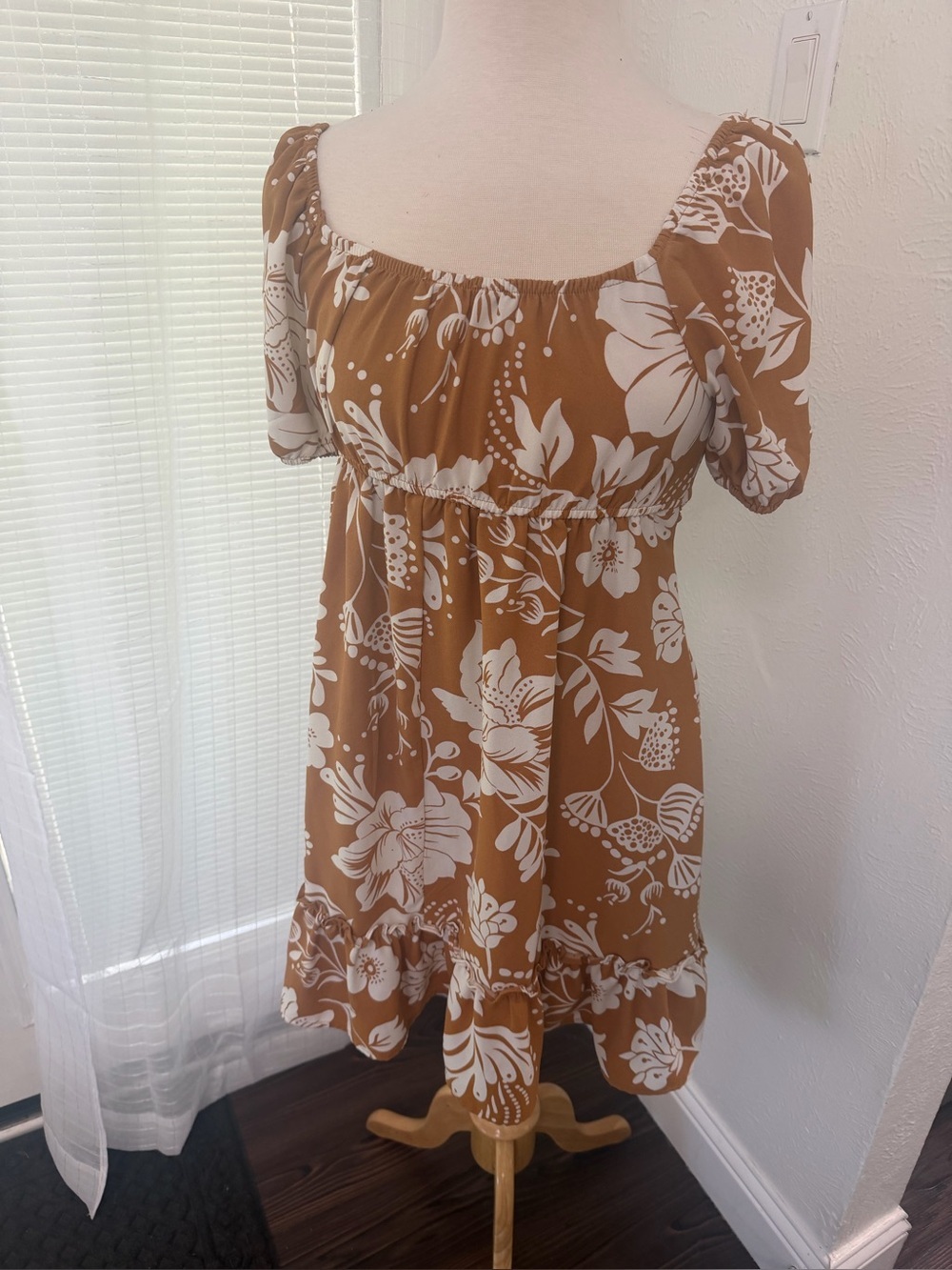 Blue Pepper Floral Mini Dress Size L Puff Sleeve Empire Waist Tie Back Boho - Picture 2 of 9
